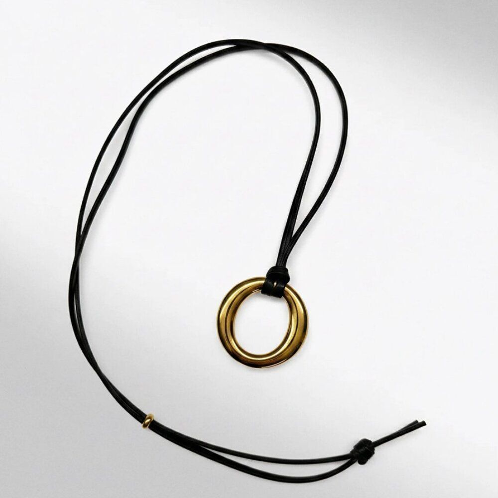 MM‎ LaFleur Venita Necklace Gold Open Circle Pendant Black Cord Adjustable NEW